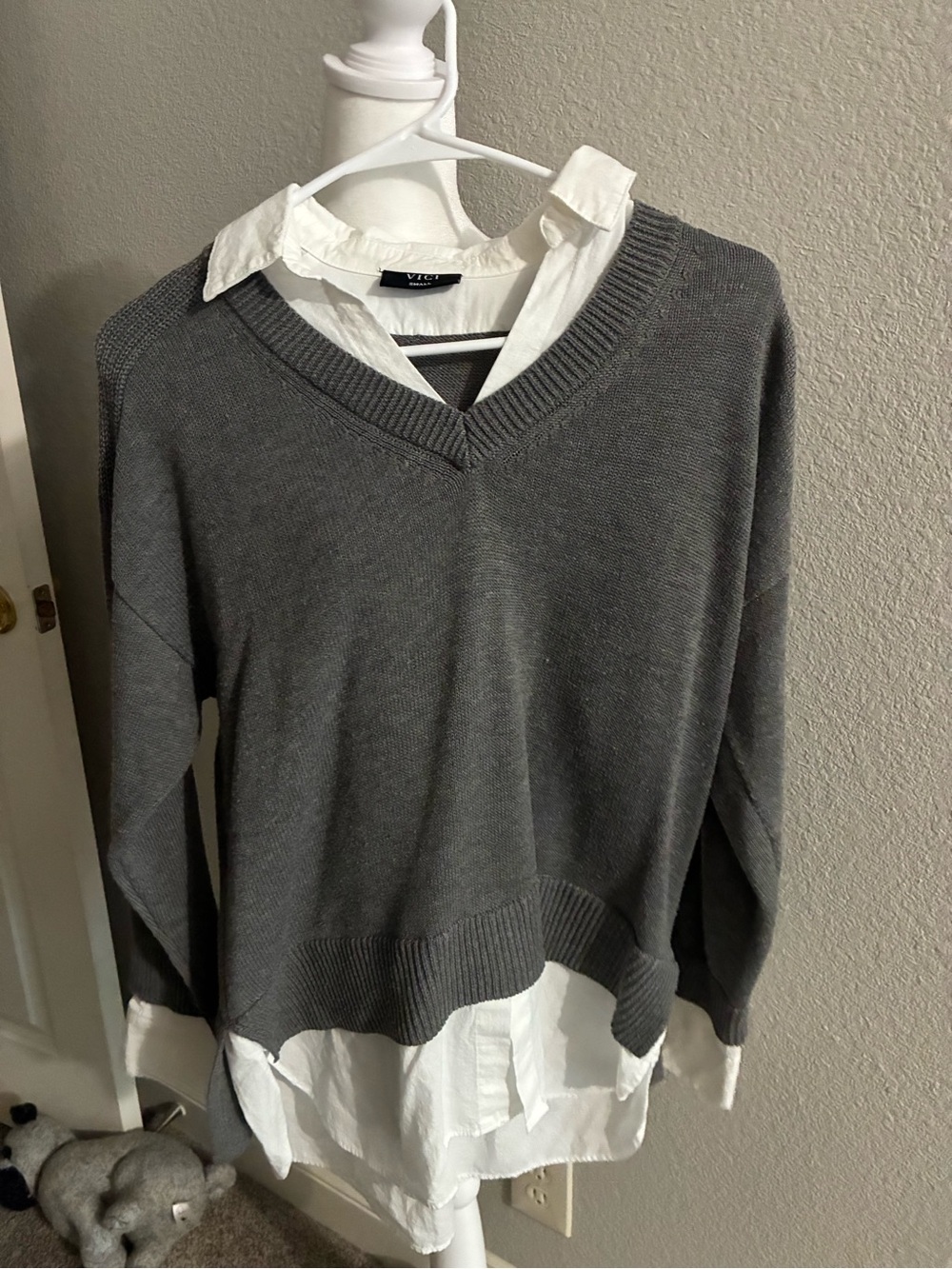 Vici Grey V-Neck Women's Sweater - Picture 5 of 8